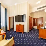 Europejski Centrum מלון 3*