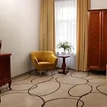 Europejski Centrum מלון 3*