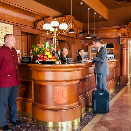 欧罗比斯基罗瓦中心酒店 酒店 弗罗茨瓦夫