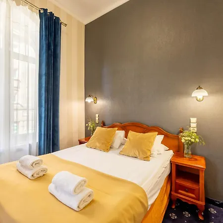 欧罗比斯基罗瓦中心酒店